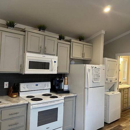 Charming Tiny Home! Close To Oxford, Sardis Lake, Safari Animal Zoo Bagian luar foto