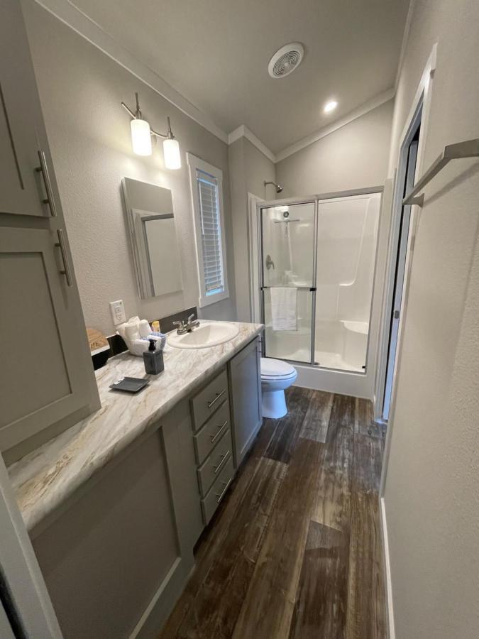 Charming Tiny Home! Close To Oxford, Sardis Lake, Safari Animal Zoo Bagian luar foto