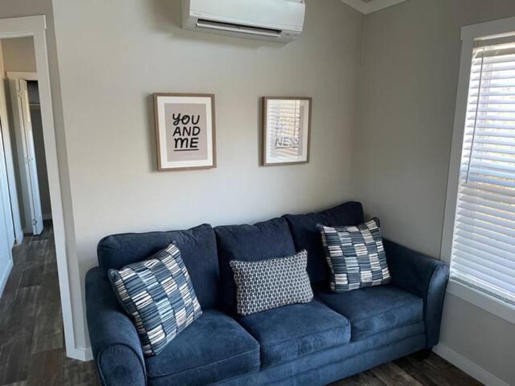 Charming Tiny Home! Close To Oxford, Sardis Lake, Safari Animal Zoo Bagian luar foto
