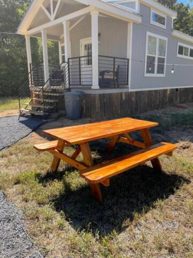 Charming Tiny Home! Close To Oxford, Sardis Lake, Safari Animal Zoo Bagian luar foto