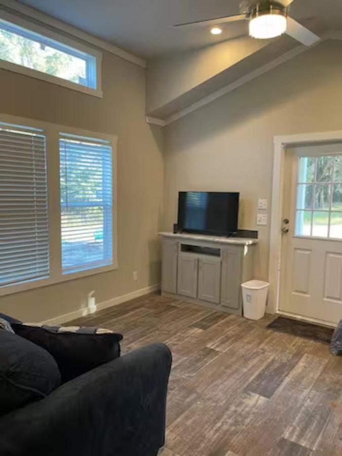 Charming Tiny Home! Close To Oxford, Sardis Lake, Safari Animal Zoo Bagian luar foto
